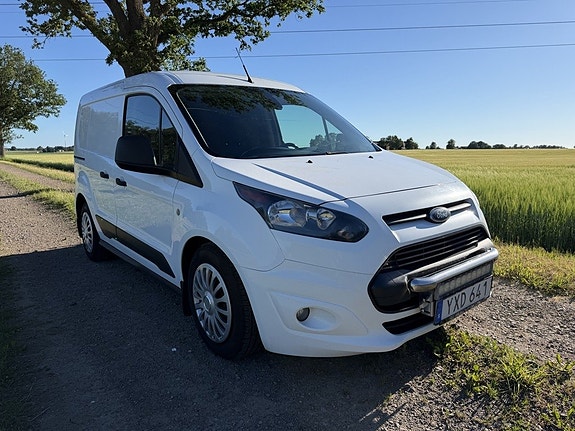Ford Transit Connect 2 of 5
