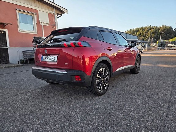 Peugeot e-2008 5 of 5
