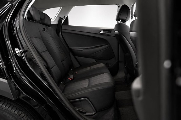 Hyundai Tucson 12 of 18