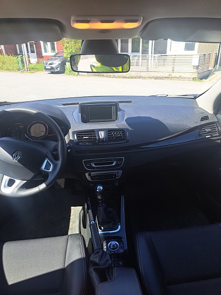 Renault Megane III 3 of 9