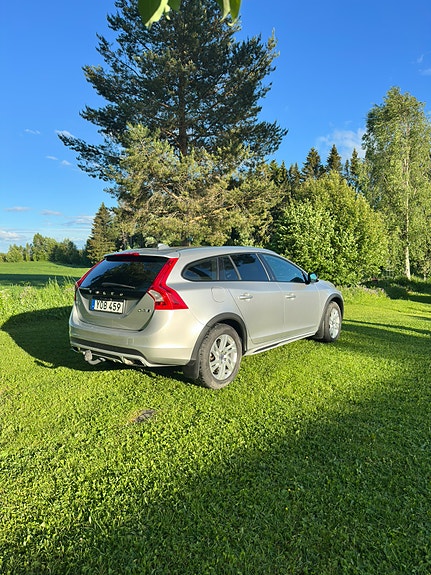 Volvo V60 Cross Country 5 of 5