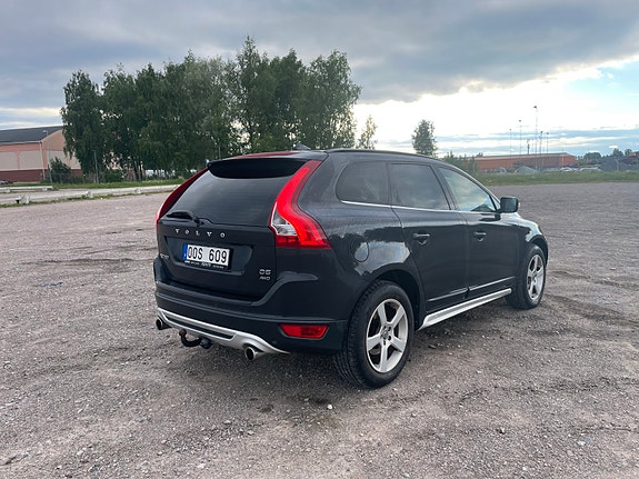 Volvo XC60 3 of 5