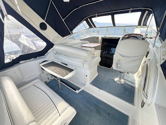 Bayliner 2855 Ciera Sunbridge 3 of 5