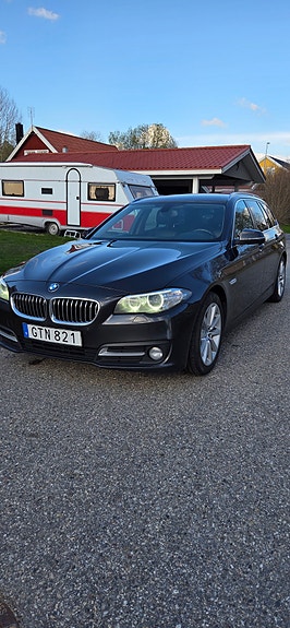 BMW 520d 2 of 5
