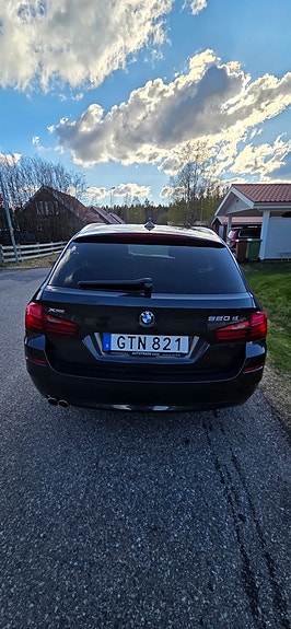 BMW 520d 3 of 5