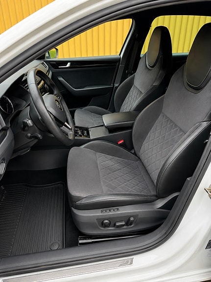 Skoda Superb 4 of 5