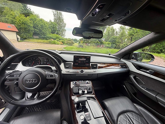 Audi A8 4 of 5