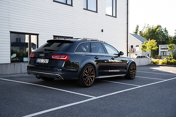 Audi A6 allroad 3 of 5