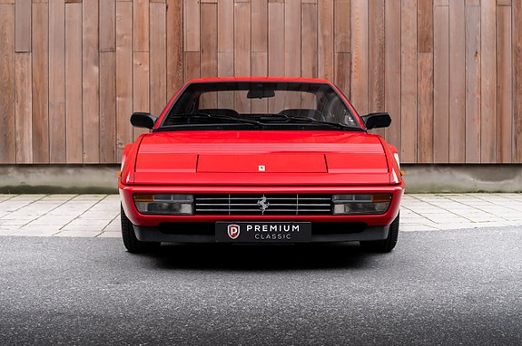 Ferrari Mondial 3 of 5