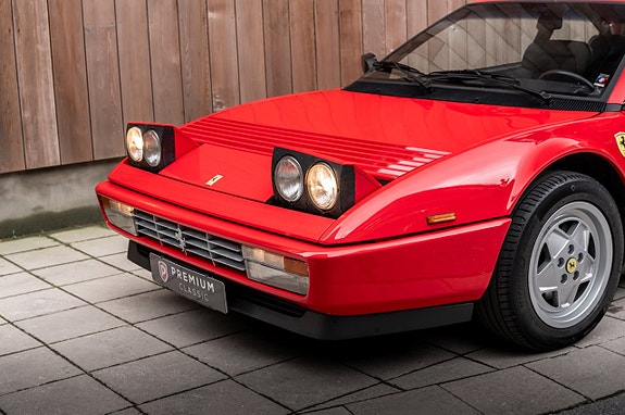 Ferrari Mondial 17 of 30