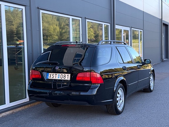 Saab 9-5 3 of 5