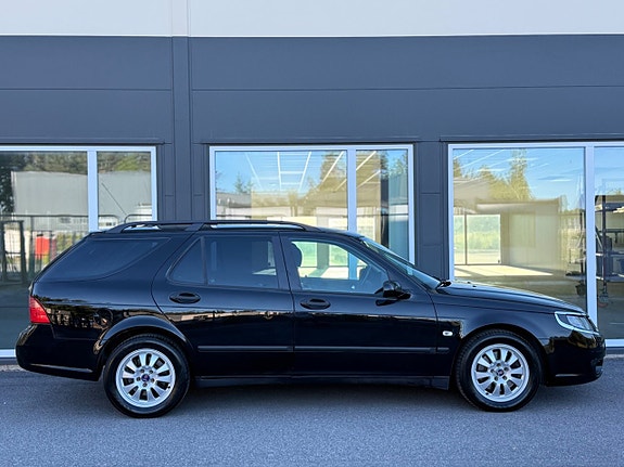 Saab 9-5 2 of 5