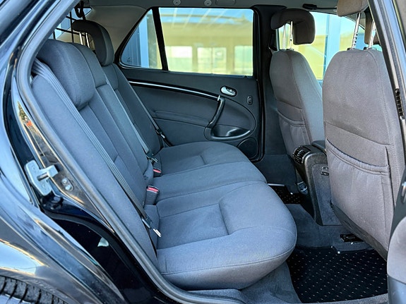 Saab 9-5 6 of 30