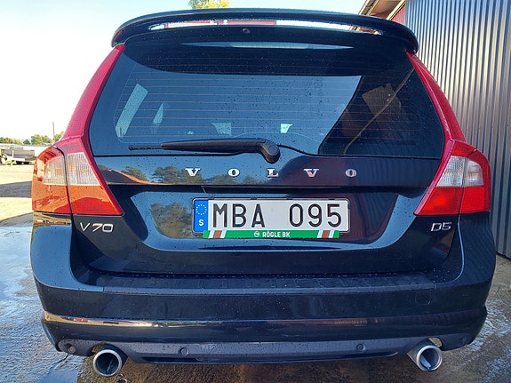 Volvo V70 4 of 5