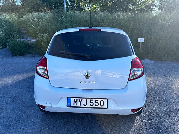 Renault Clio 2 of 5