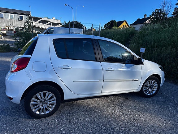 Renault Clio 3 of 5