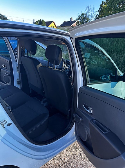 Renault Clio 9 of 10