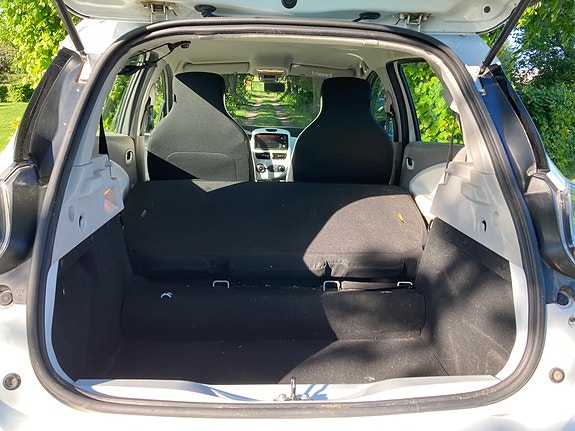 Renault Zoe 12 of 12