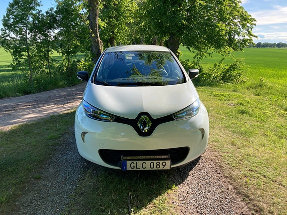Renault Zoe 2 of 12