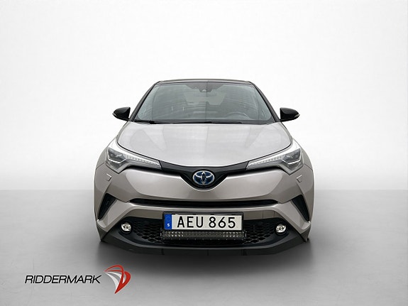 Toyota C-HR 2 of 30