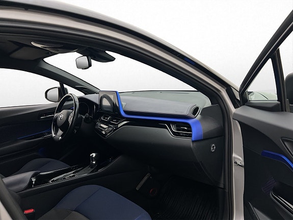 Toyota C-HR 29 of 30