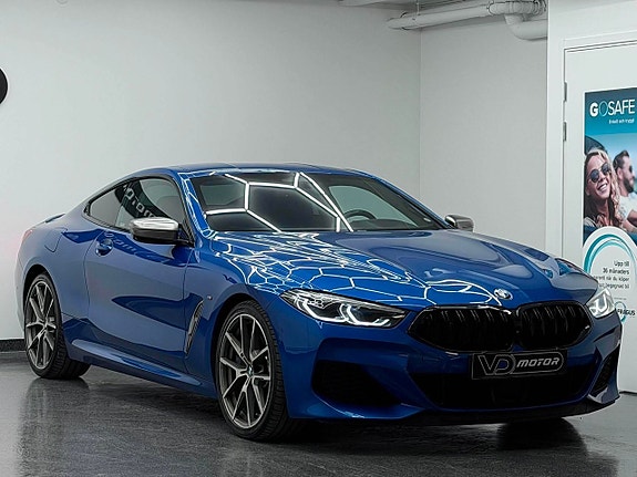 BMW M850i 3 of 5