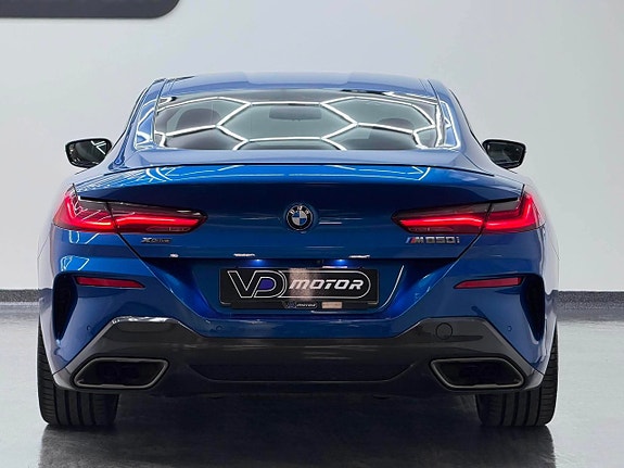 BMW M850i 7 of 21