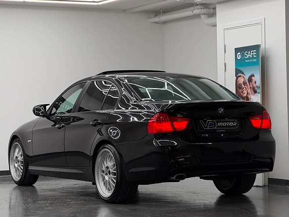 BMW 320 3 of 5