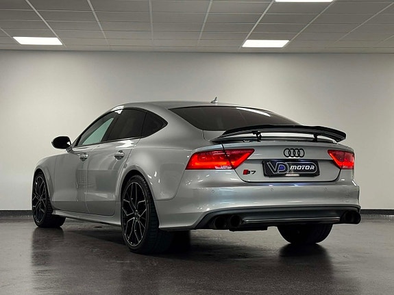 Audi S7 2 of 24