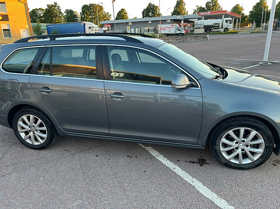 Volkswagen Golf VI 4 of 17