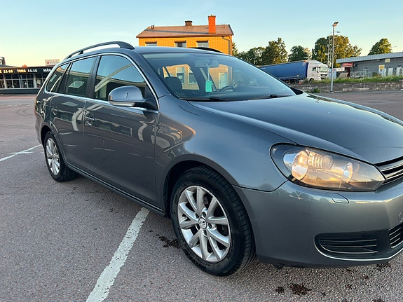 Volkswagen Golf VI 3 of 17