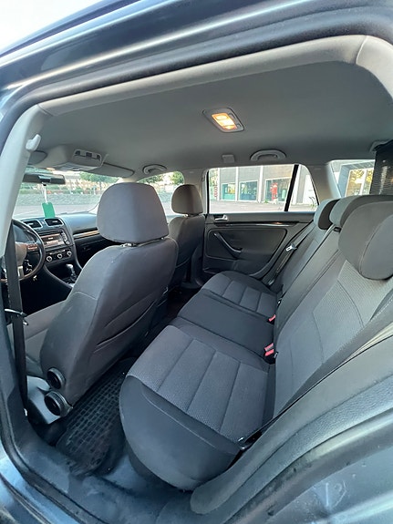 Volkswagen Golf VI 9 of 17