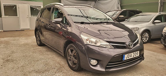 Toyota Verso 3 of 5