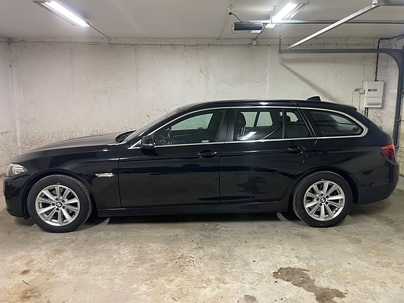 BMW 520d 2 of 5