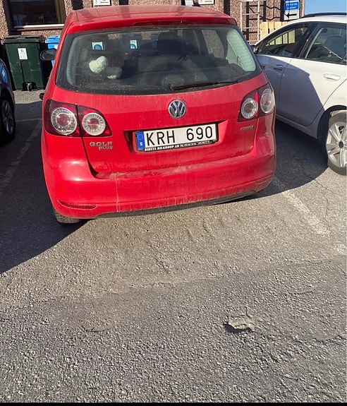Volkswagen Golf Plus 2 of 3