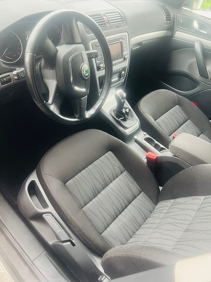 Skoda Octavia 6 of 10