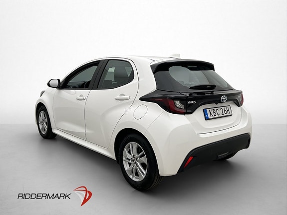 Toyota Yaris 6 of 30