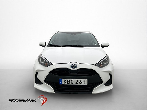Toyota Yaris 2 of 30