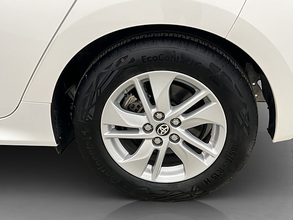 Toyota Yaris 11 of 30