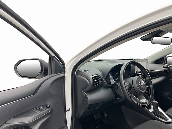 Toyota Yaris 19 of 30