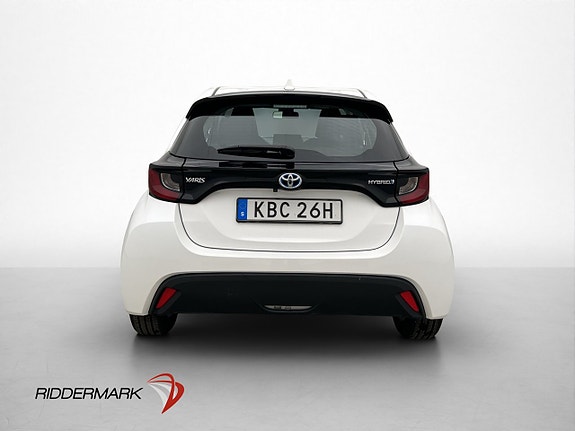 Toyota Yaris 7 of 30