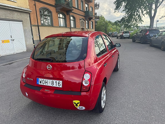 Nissan Micra 4 of 5