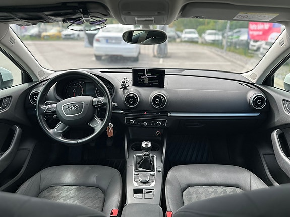 Audi A3 4 of 5