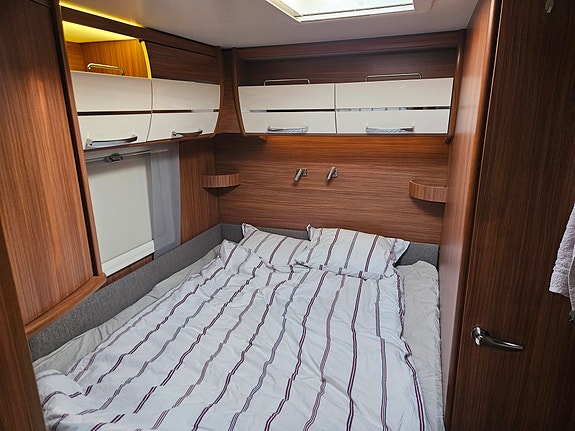 Adria Alpina 743 ut 11 of 16