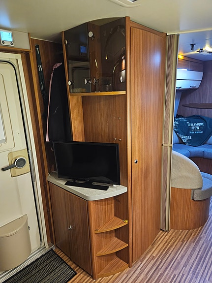 Adria Alpina 743 ut 15 of 16