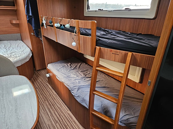 Adria Alpina 743 ut 7 of 16
