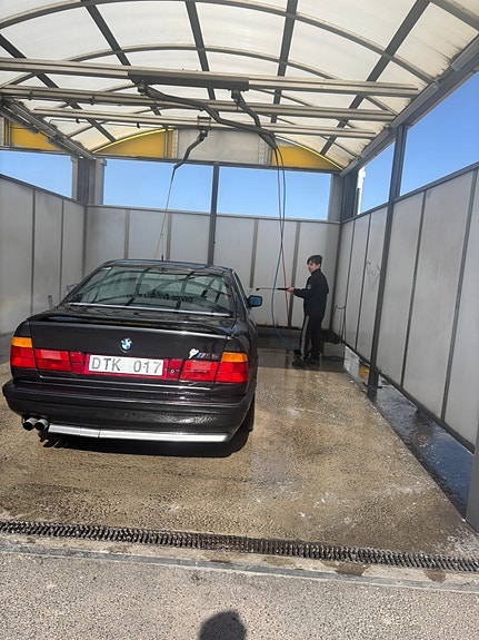 BMW M5 6 of 9