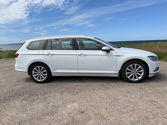 Volkswagen Passat 4 of 4