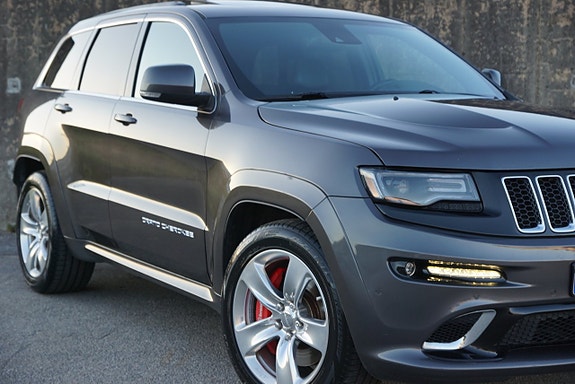 Jeep Grand Cherokee 2 of 29