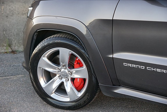 Jeep Grand Cherokee 8 of 29
